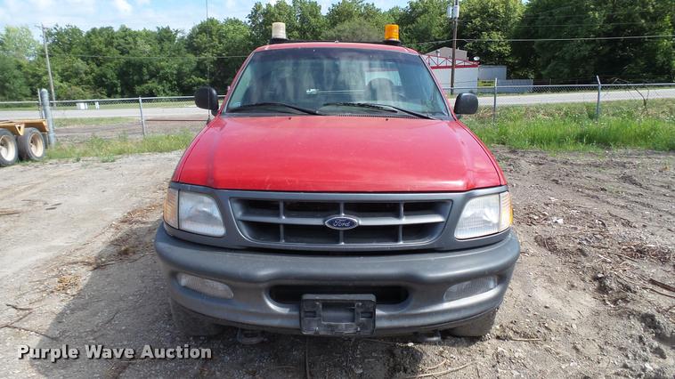 image for item DA1702 1998 Ford F150 pickup truck