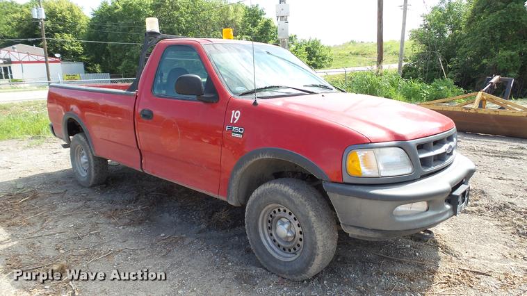 image for item DA1702 1998 Ford F150 pickup truck
