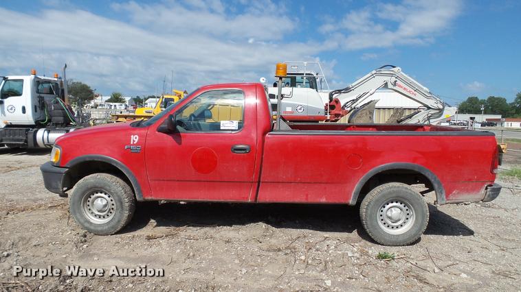 image for item DA1702 1998 Ford F150 pickup truck