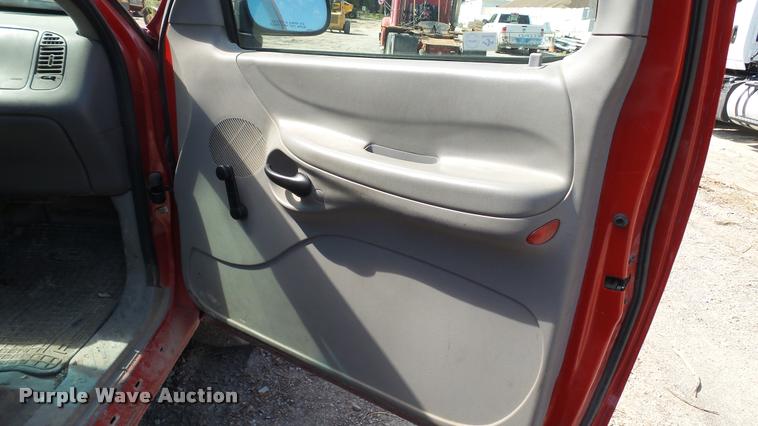 image for item DA1702 1998 Ford F150 pickup truck