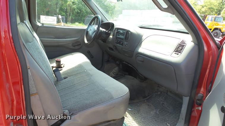 image for item DA1702 1998 Ford F150 pickup truck