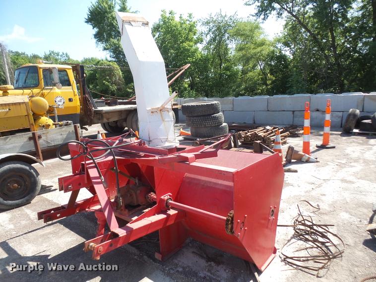 image for item DA1709 Lundell 3400 snow blower