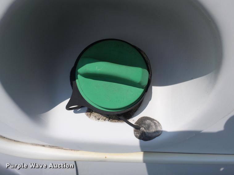 image for item DA2250 2008 Ford E350 Super Duty shuttle bus