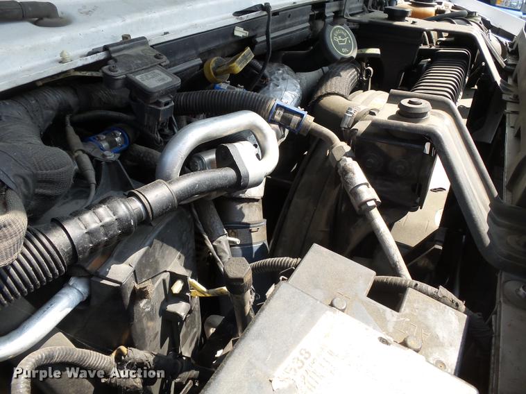 image for item DA2250 2008 Ford E350 Super Duty shuttle bus