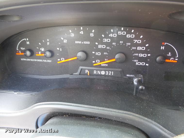 image for item DA2250 2008 Ford E350 Super Duty shuttle bus