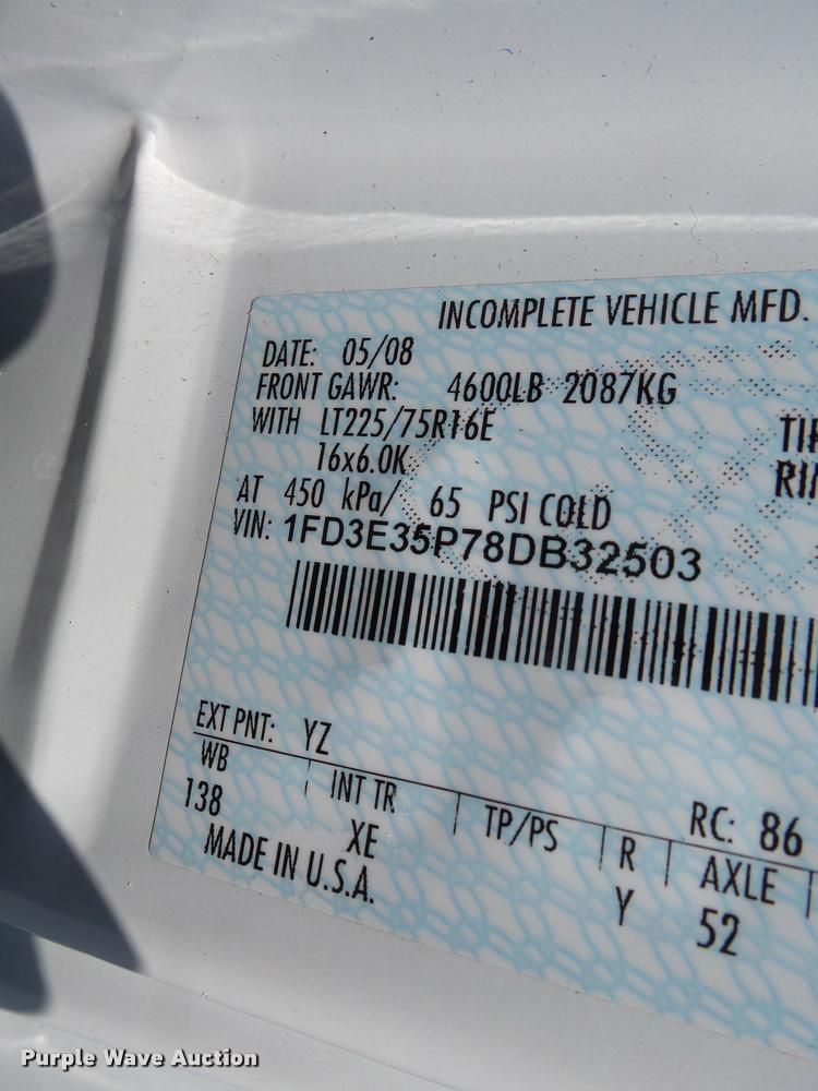 image for item DA2250 2008 Ford E350 Super Duty shuttle bus