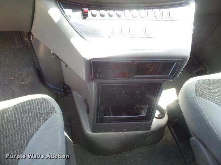 image for item DA5570 2003 Ford Econoline E450 Super Duty ambulance