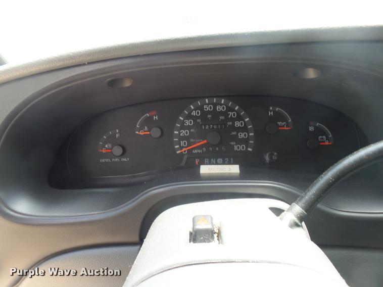 image for item DA5570 2003 Ford Econoline E450 Super Duty ambulance