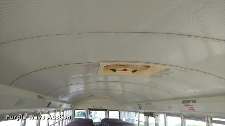 image for item DA5746 1995 Genesis AM Tran school bus