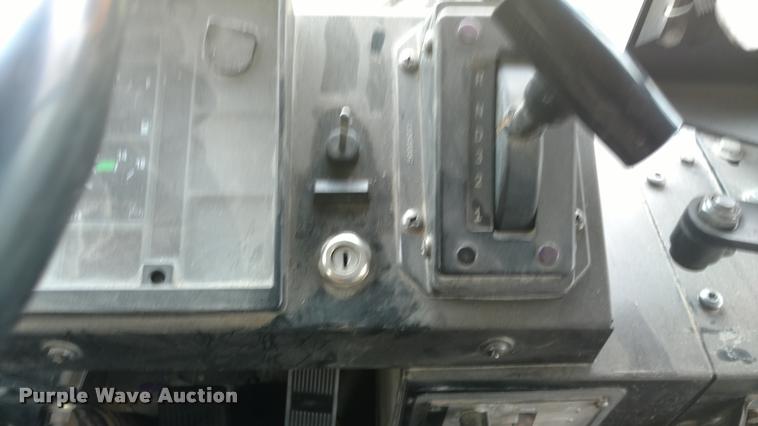 image for item DA5746 1995 Genesis AM Tran school bus