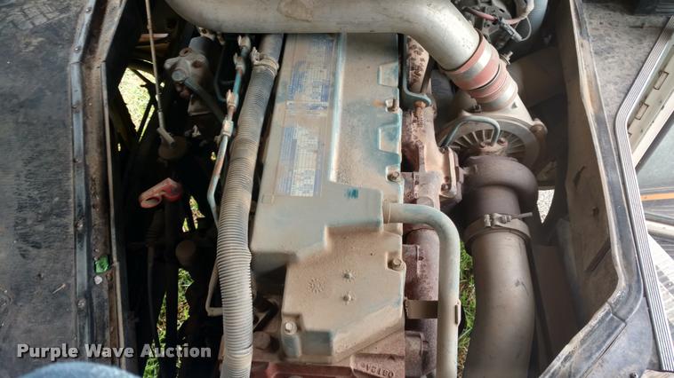 image for item DA5746 1995 Genesis AM Tran school bus