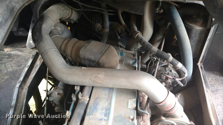 image for item DA5746 1995 Genesis AM Tran school bus