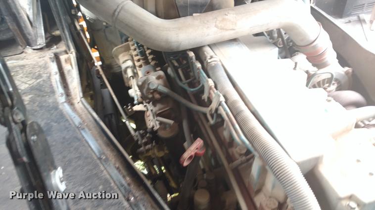 image for item DA5746 1995 Genesis AM Tran school bus