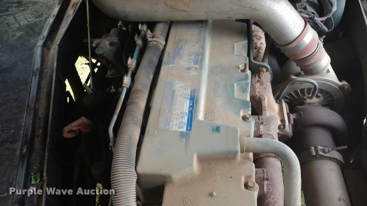 image for item DA5746 1995 Genesis AM Tran school bus