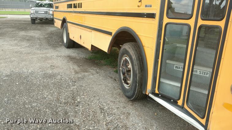 image for item DA5746 1995 Genesis AM Tran school bus