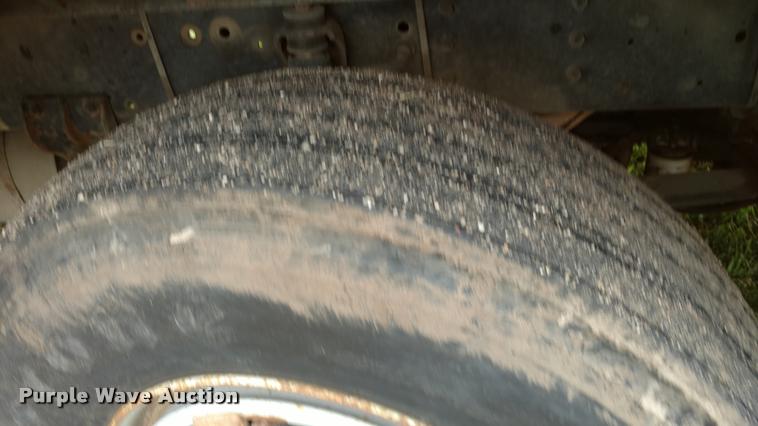 image for item DA5746 1995 Genesis AM Tran school bus