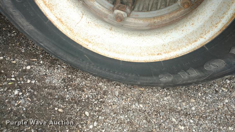 image for item DA5746 1995 Genesis AM Tran school bus