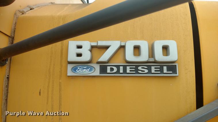 image for item DA5748 1994 Ford B700 school bus