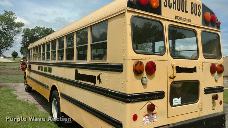 image for item DA5748 1994 Ford B700 school bus