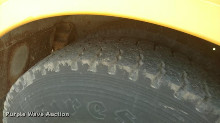 image for item DA5748 1994 Ford B700 school bus