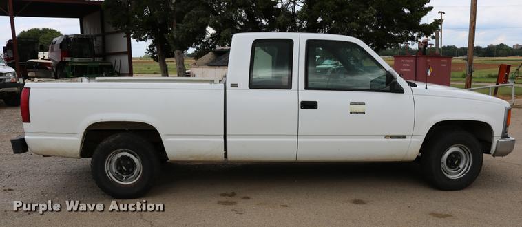 image for item DA6835 1994 Chevrolet Cheyenne 1500 Ext. Cab pickup truck