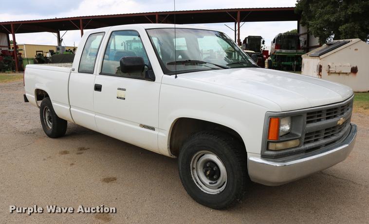 image for item DA6835 1994 Chevrolet Cheyenne 1500 Ext. Cab pickup truck