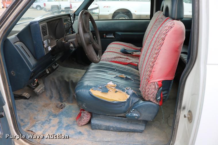 image for item DA6835 1994 Chevrolet Cheyenne 1500 Ext. Cab pickup truck