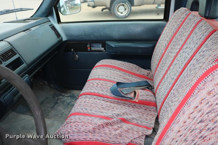 image for item DA6835 1994 Chevrolet Cheyenne 1500 Ext. Cab pickup truck