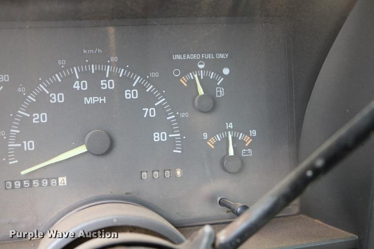 image for item DA6835 1994 Chevrolet Cheyenne 1500 Ext. Cab pickup truck