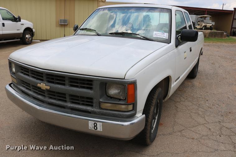 image for item DA6835 1994 Chevrolet Cheyenne 1500 Ext. Cab pickup truck