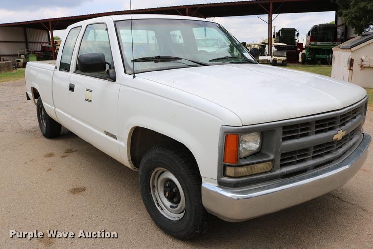 image for item DA6835 1994 Chevrolet Cheyenne 1500 Ext. Cab pickup truck