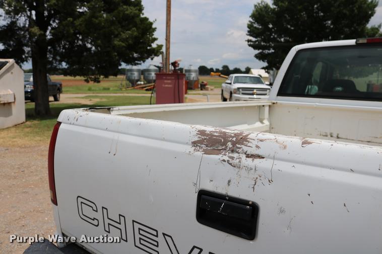 image for item DA6835 1994 Chevrolet Cheyenne 1500 Ext. Cab pickup truck