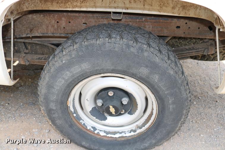image for item DA6835 1994 Chevrolet Cheyenne 1500 Ext. Cab pickup truck