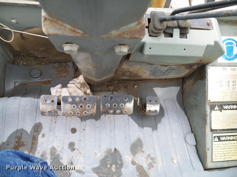 image for item DA6855 1995 JCB 930 forklift