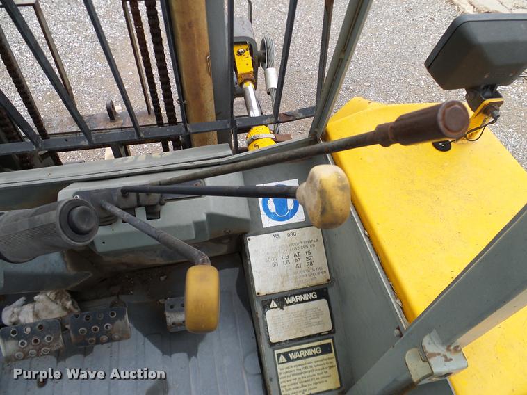 image for item DA6855 1995 JCB 930 forklift