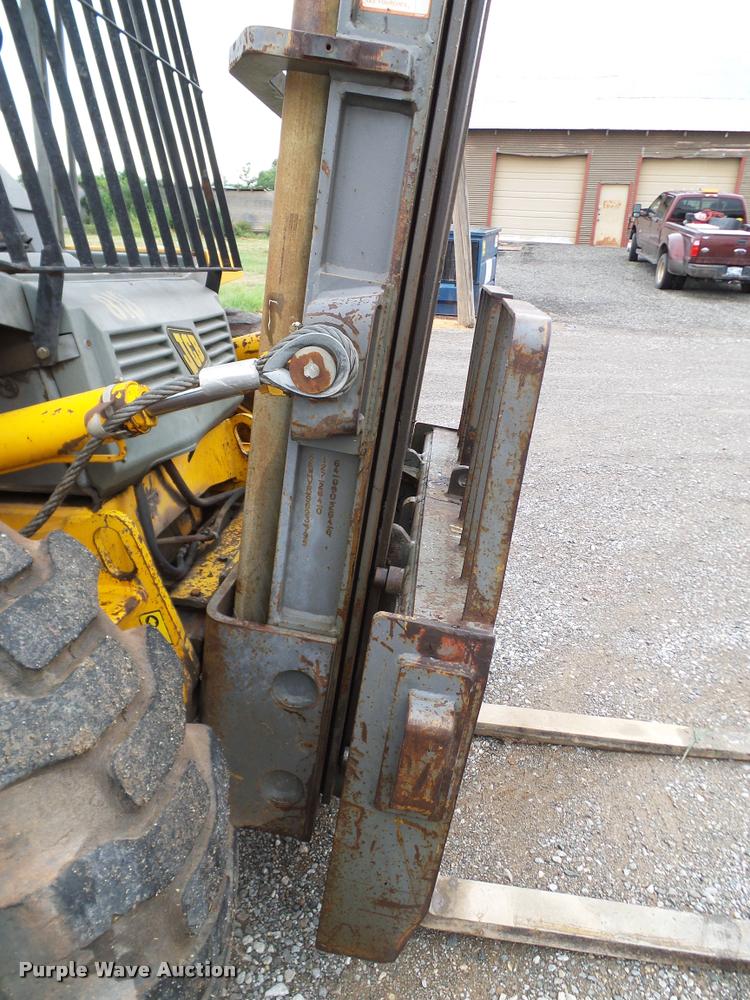 image for item DA6855 1995 JCB 930 forklift