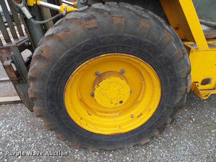 image for item DA6855 1995 JCB 930 forklift