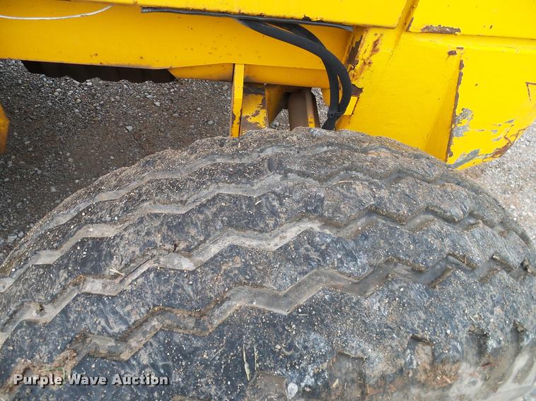 image for item DA6855 1995 JCB 930 forklift