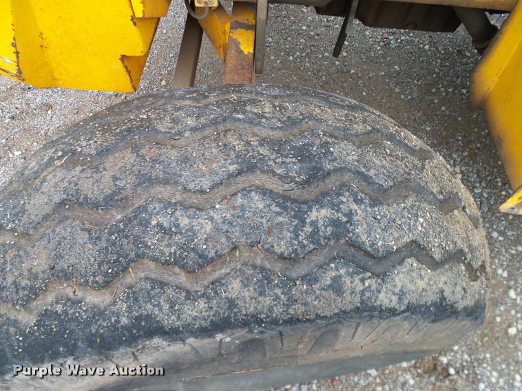 image for item DA6855 1995 JCB 930 forklift