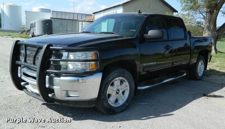 image for item DB1033 2012 Chevrolet Silverado 1500 Crew Cab pickup truck