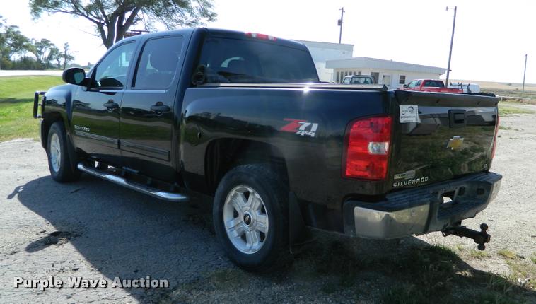 image for item DB1033 2012 Chevrolet Silverado 1500 Crew Cab pickup truck