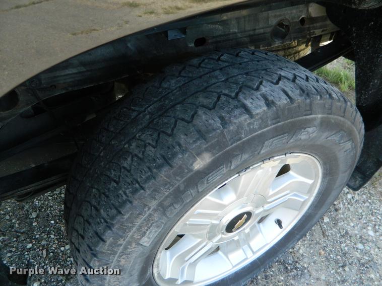 image for item DB1033 2012 Chevrolet Silverado 1500 Crew Cab pickup truck