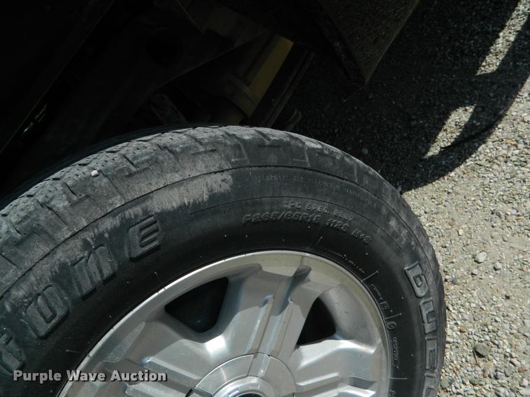 image for item DB1033 2012 Chevrolet Silverado 1500 Crew Cab pickup truck