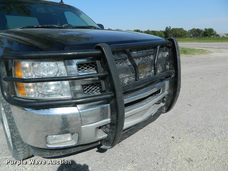 image for item DB1033 2012 Chevrolet Silverado 1500 Crew Cab pickup truck