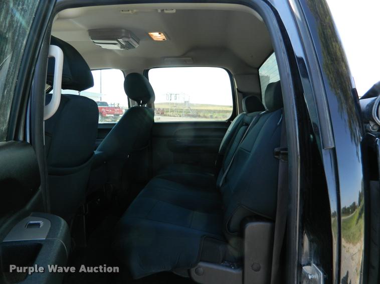 image for item DB1033 2012 Chevrolet Silverado 1500 Crew Cab pickup truck