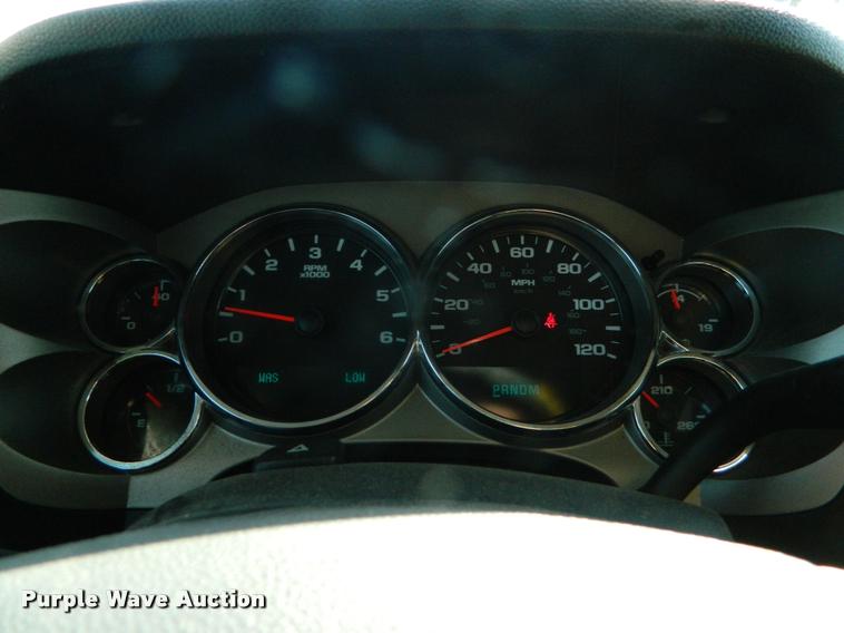 image for item DB1033 2012 Chevrolet Silverado 1500 Crew Cab pickup truck