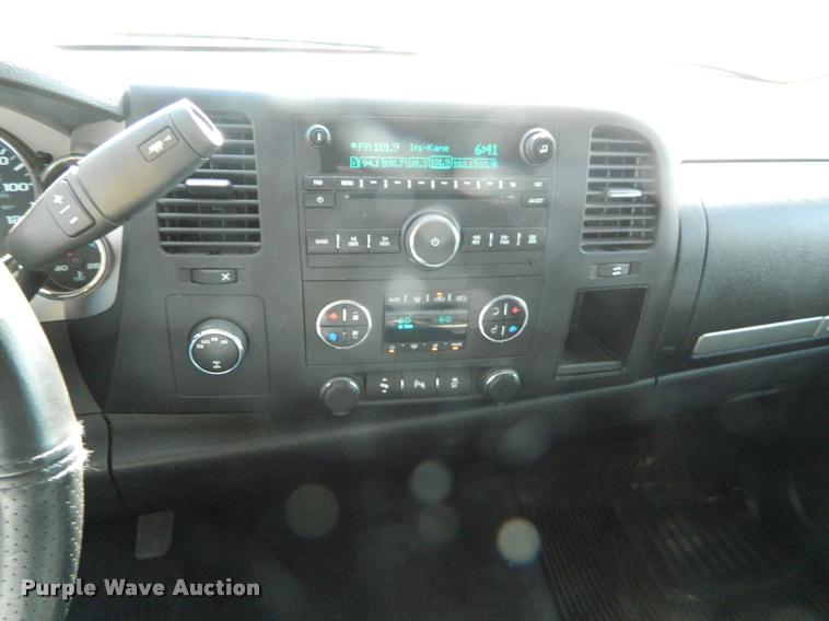 image for item DB1033 2012 Chevrolet Silverado 1500 Crew Cab pickup truck