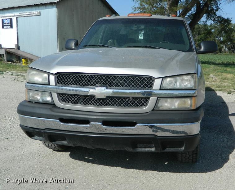 image for item DB1035 2005 Chevrolet Silverado 1500 Ext. Cab pickup truck