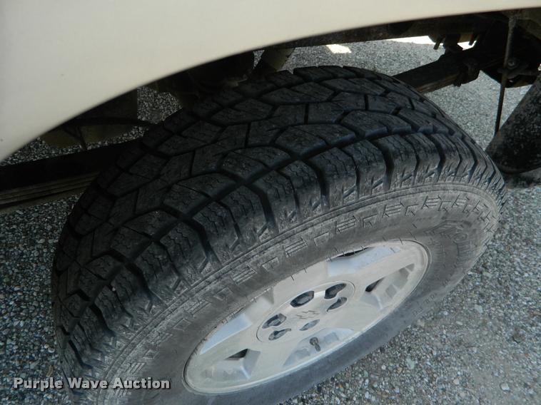 image for item DB1035 2005 Chevrolet Silverado 1500 Ext. Cab pickup truck