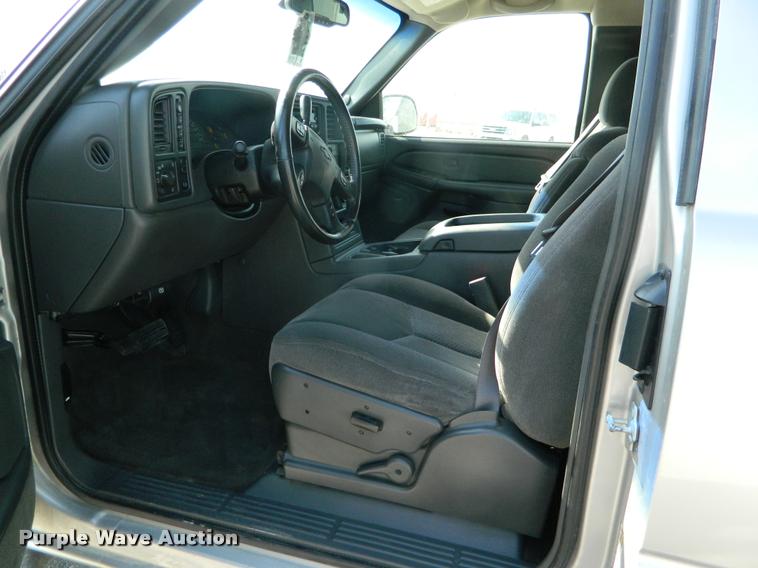 image for item DB1035 2005 Chevrolet Silverado 1500 Ext. Cab pickup truck